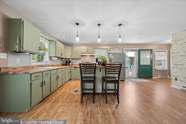8354 MOUNTAIN LAUREL RD, Boonsboro, MD 21713
