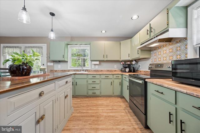 8354 MOUNTAIN LAUREL RD, Boonsboro, MD 21713