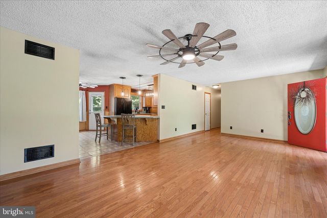 8354 MOUNTAIN LAUREL RD, Boonsboro, MD 21713