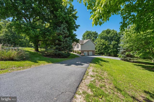8354 MOUNTAIN LAUREL RD, Boonsboro, MD 21713