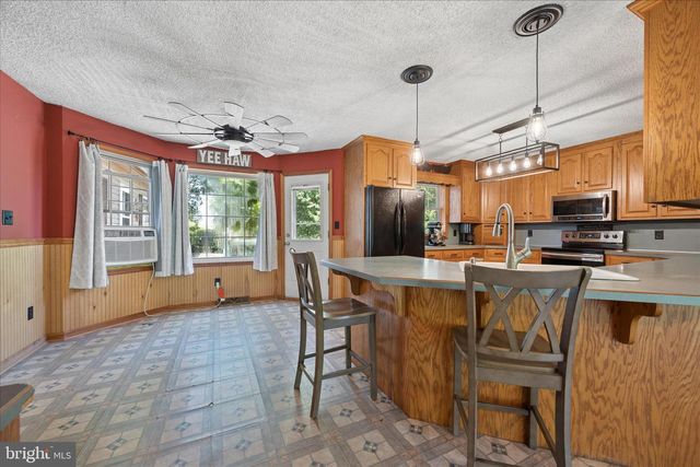 8354 MOUNTAIN LAUREL RD, Boonsboro, MD 21713