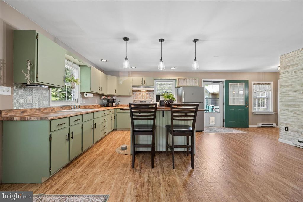 Image 42 of property listing at 8354 MOUNTAIN LAUREL RD, Boonsboro, MD 21713
