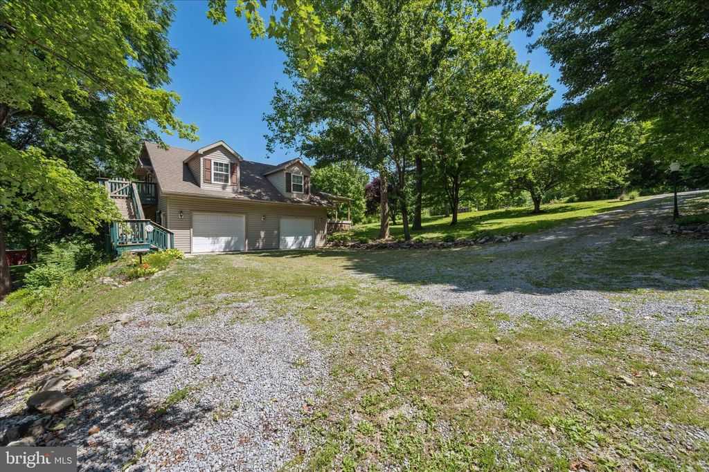 Image 61 of property listing at 8354 MOUNTAIN LAUREL RD, Boonsboro, MD 21713