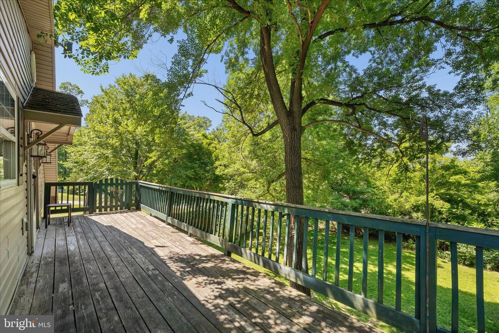 Image 78 of property listing at 8354 MOUNTAIN LAUREL RD, Boonsboro, MD 21713