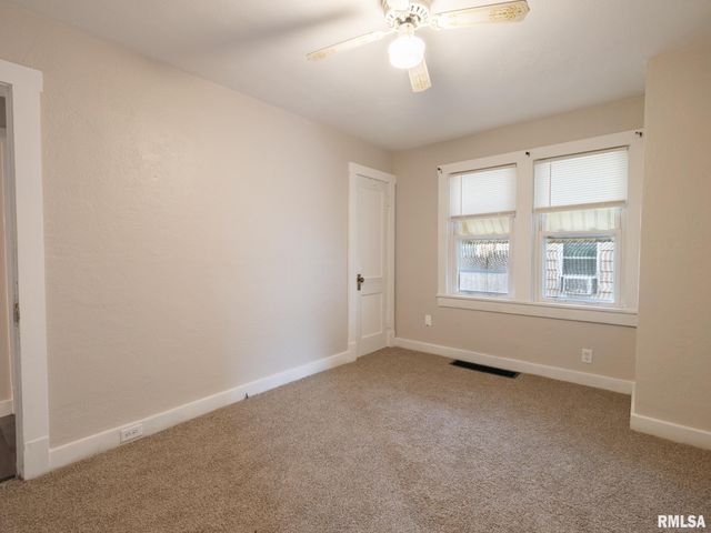 310 CATHERINE Street, Pekin, IL 61554