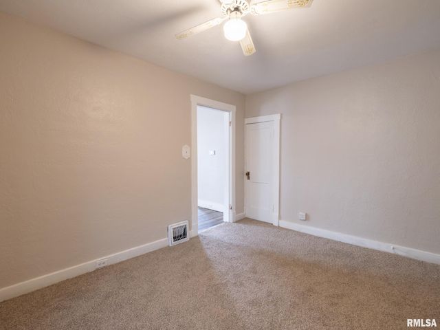 310 CATHERINE Street, Pekin, IL 61554