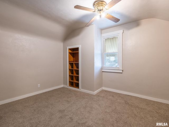 310 CATHERINE Street, Pekin, IL 61554