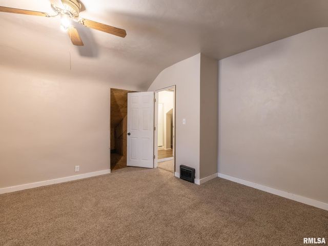 310 CATHERINE Street, Pekin, IL 61554
