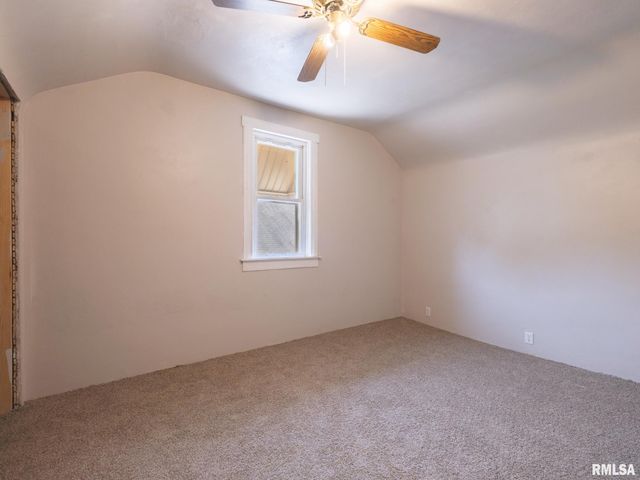 310 CATHERINE Street, Pekin, IL 61554