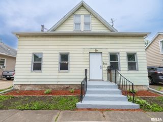 310 CATHERINE Street, Pekin, IL 61554