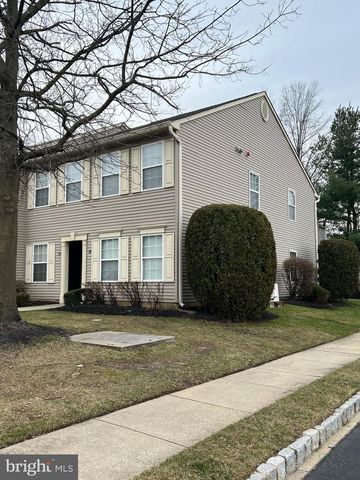32 FOXGLOVE DR, Delran, NJ 08075