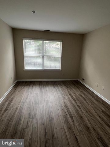 32 FOXGLOVE DR, Delran, NJ 08075