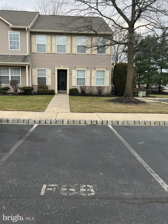 32 FOXGLOVE DR, Delran, NJ 08075