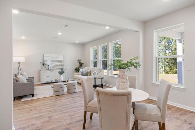 177 The Oaks Avenue, Goose Creek, SC 29445