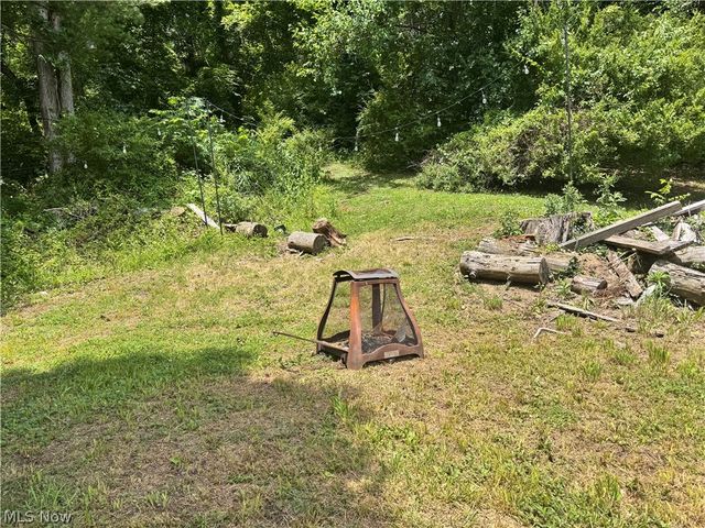 26 Elm Street, Bridgeport, OH 43912