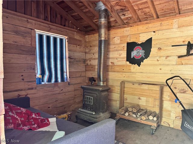 26 Elm Street, Bridgeport, OH 43912