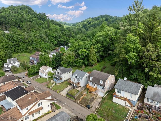 26 Elm Street, Bridgeport, OH 43912