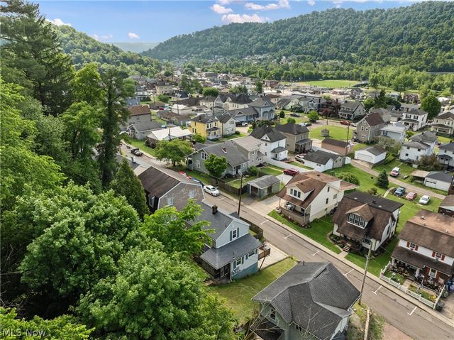 26 Elm Street, Bridgeport, OH 43912