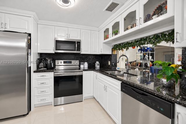 10382 NW 24th Pl 306, Sunrise, FL 33322