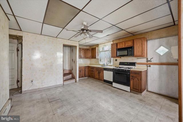 4511 CHESTER AVE, Philadelphia, PA 19143