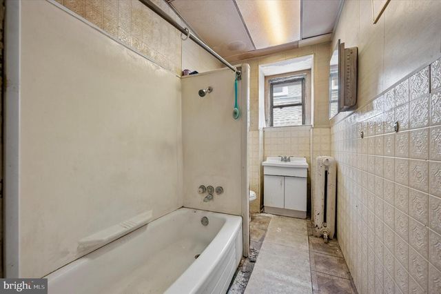 4511 CHESTER AVE, Philadelphia, PA 19143