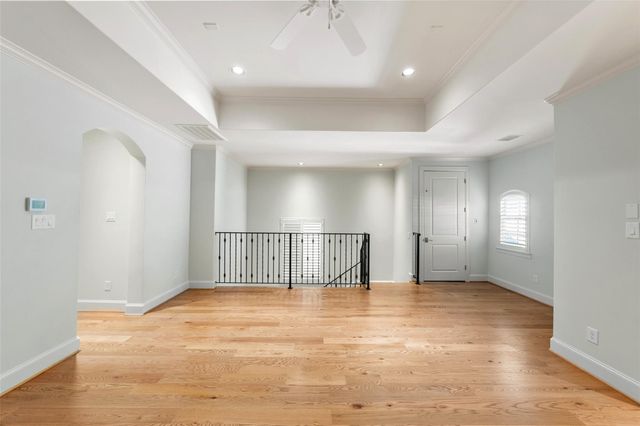 18 Wooded Park Place, The Woodlands, TX 77380