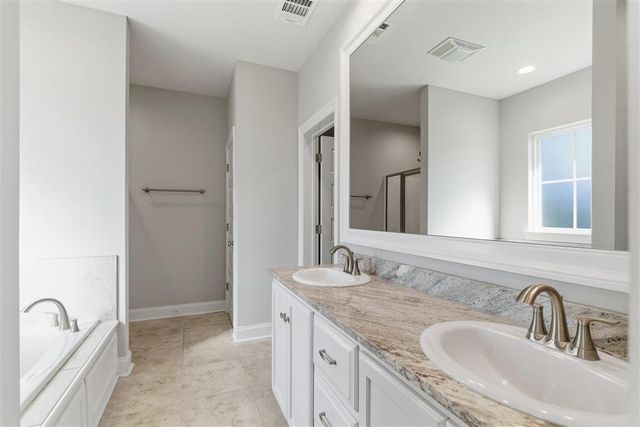 1325 S Robinwood Drive, Lake Charles, LA 70611