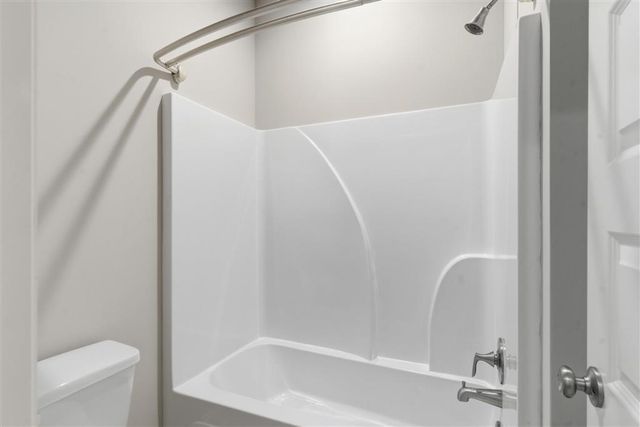 1325 S Robinwood Drive, Lake Charles, LA 70611