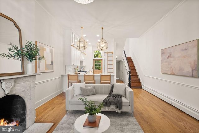 210 4TH ST SE, Washington, DC 20003