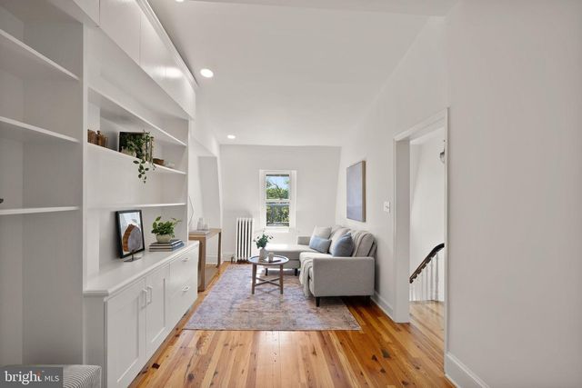 210 4TH ST SE, Washington, DC 20003