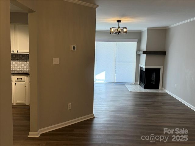 2520 Stradbrook Drive, Charlotte, NC 28210