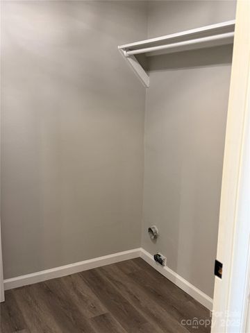 2520 Stradbrook Drive, Charlotte, NC 28210