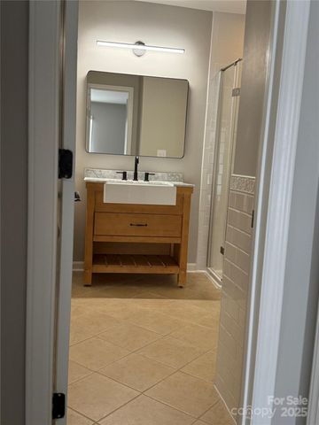 2520 Stradbrook Drive, Charlotte, NC 28210