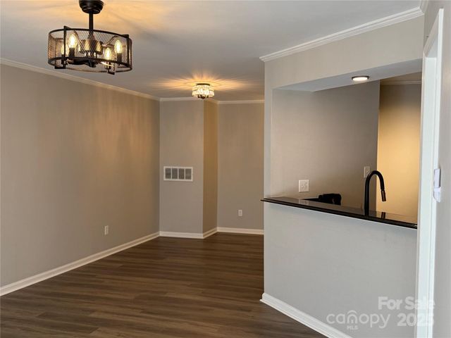 2520 Stradbrook Drive, Charlotte, NC 28210