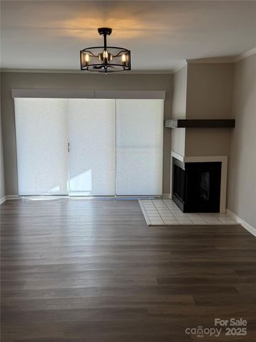 2520 Stradbrook Drive, Charlotte, NC 28210