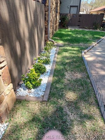 7911 E 66th Street A, Tulsa, OK 74133