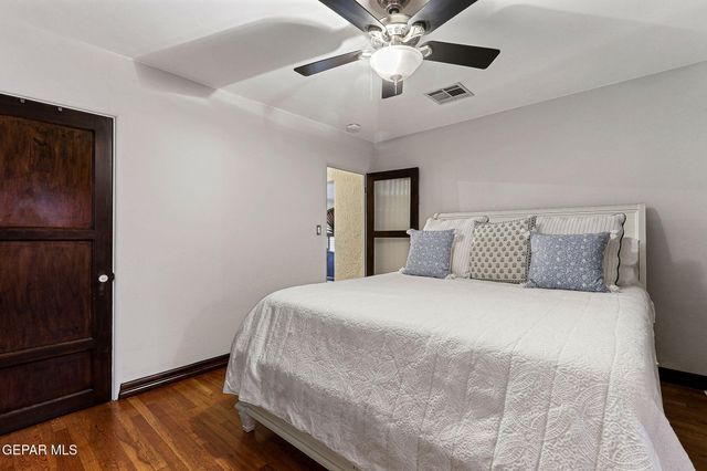 801 E UNIVERSITY Avenue, El Paso, TX 79902