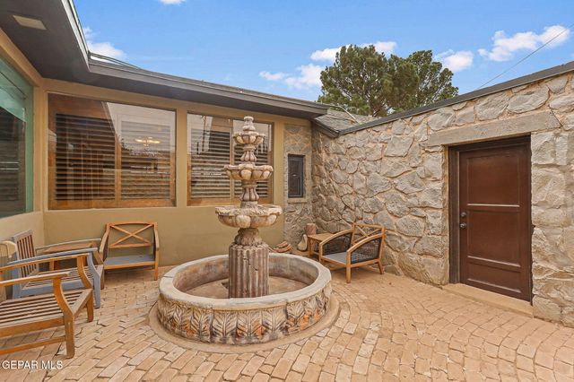 801 E UNIVERSITY Avenue, El Paso, TX 79902