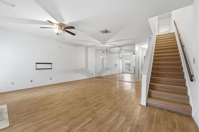 17597 Red Oak Drive 7597, Houston, TX 77090