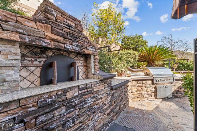 4104 Dakota Drive, Moorpark, CA 93021