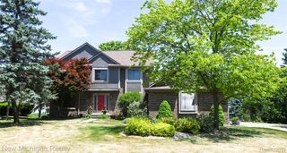 22200 Heatheridge, Farmington, MI 48167