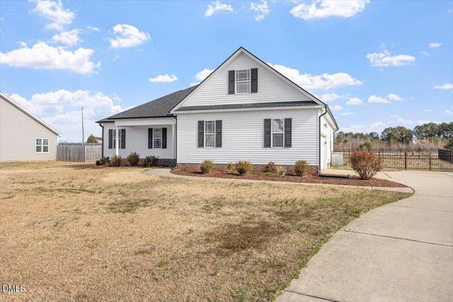 45 Braddock Drive, Lillington, NC 27546