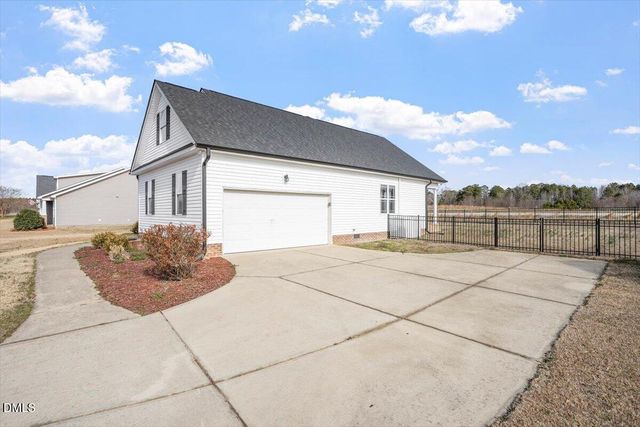 45 Braddock Drive, Lillington, NC 27546