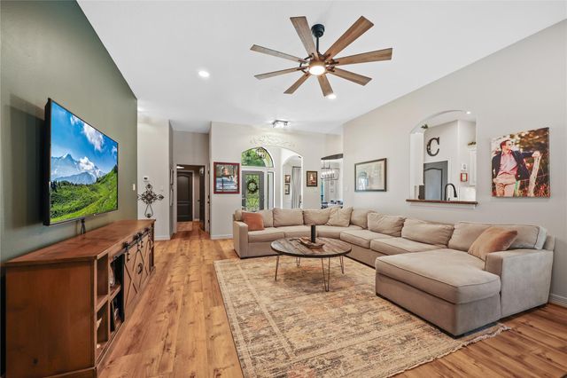 12010 Rainforest Lane, Montgomery, TX 77356
