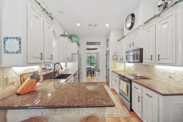 12010 Rainforest Lane, Montgomery, TX 77356