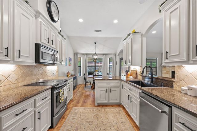 12010 Rainforest Lane, Montgomery, TX 77356