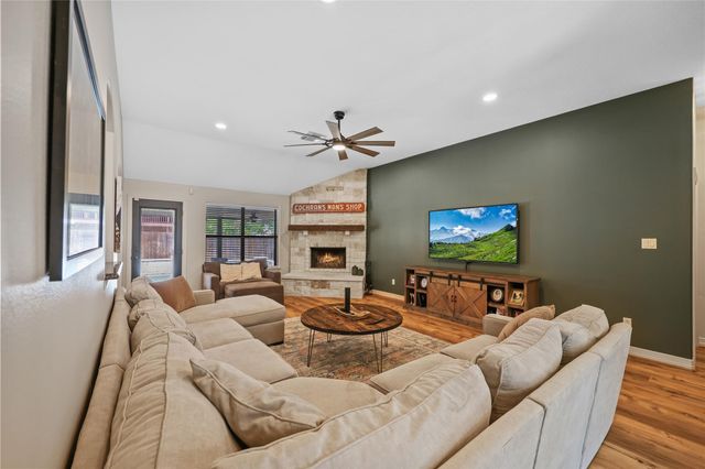 12010 Rainforest Lane, Montgomery, TX 77356