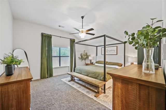 12010 Rainforest Lane, Montgomery, TX 77356