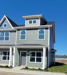 333 Front Ridge Cir, Clarksville, TN 37040