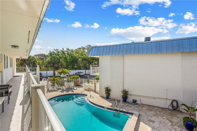 900 Jasmine Lane 6B, Vero Beach, FL 32963